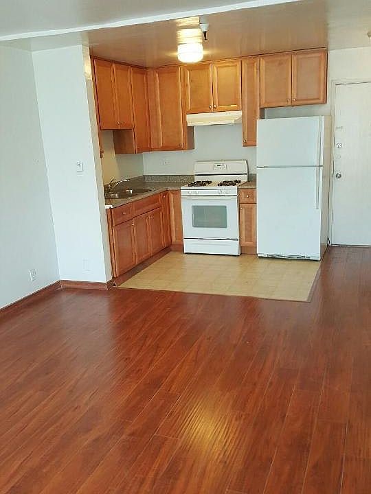 1st image of 515 S Kingsley Dr APT 13