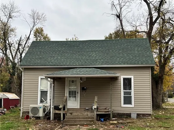 729 W Allison St, Nevada, MO 64772