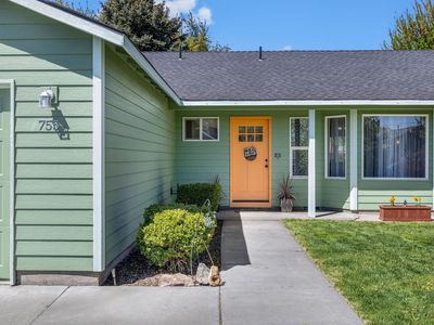 755 NE Negus Pl, Redmond, OR, 97756