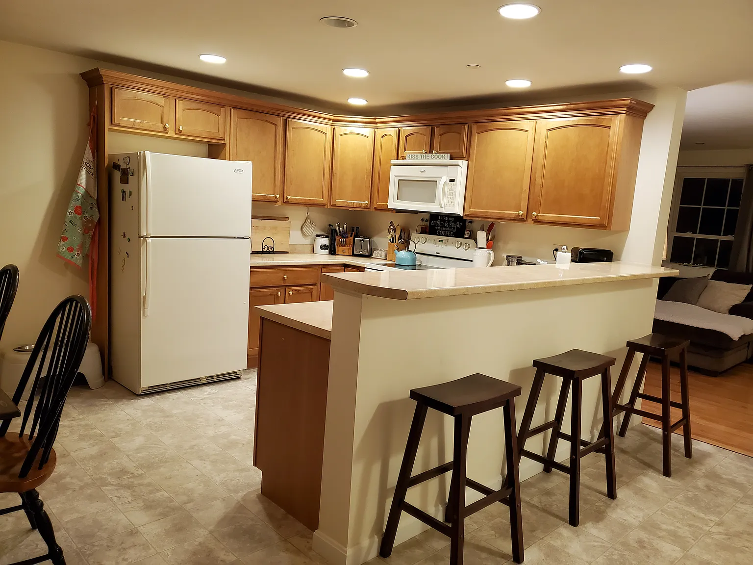 2 bed, 1.5 bath, 1440 sqft, $2,700 — Photo 2