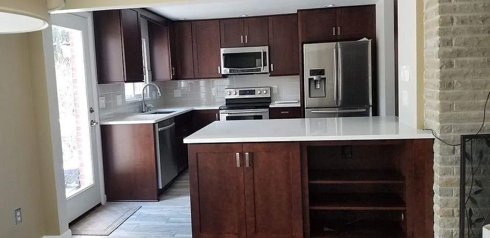 3 bed, 1.5 bath, 1438 sqft, $2,075 — Photo 4