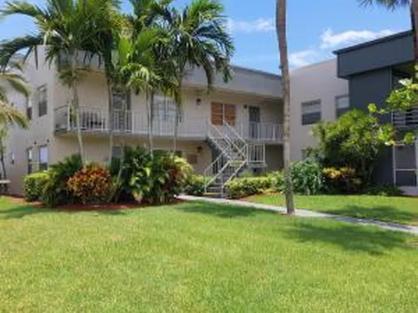 767 Burgundy St, Delray Beach, FL 33484