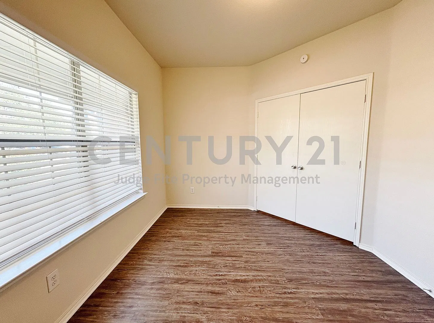 Beautifully Maintained 4/2/2 in Anna Subdivision For Rent! — Photo 3