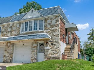 790 Hill Rd, Philadelphia, PA 19128