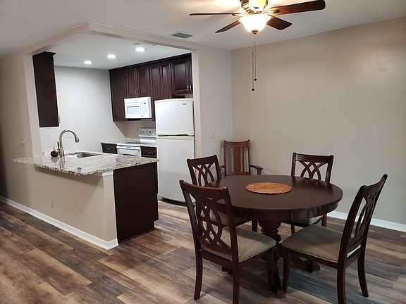 4th image of 140 Glendower Cir