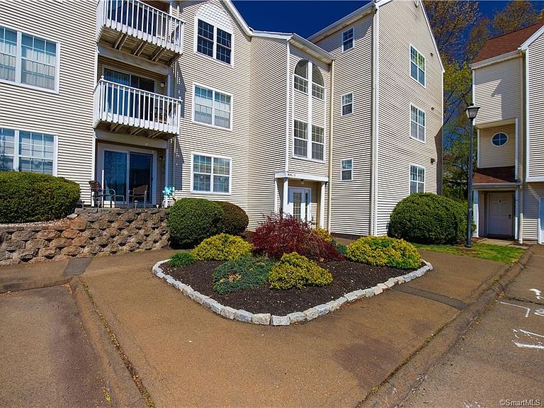 2390 State St Hamden, CT, 06517 Apartments for Rent Zillow