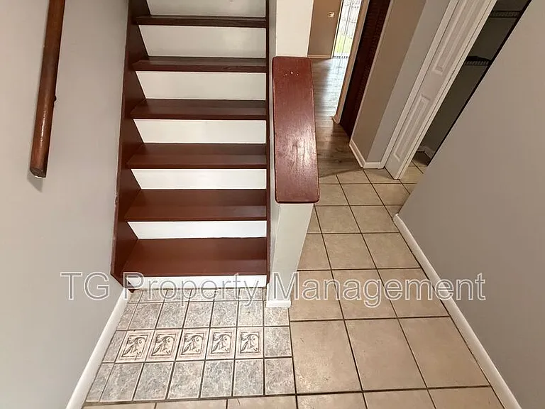 4403 Windergate Dr — Photo 7