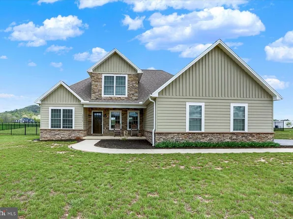 271 Speece Ln, Dauphin, PA 17018