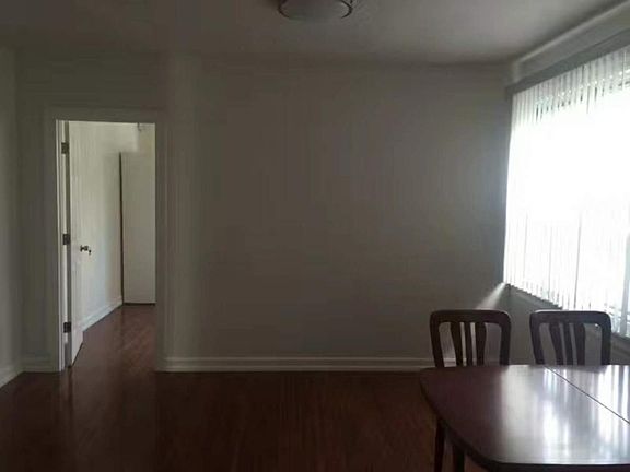 3rd image of 12406 26th Ave #1