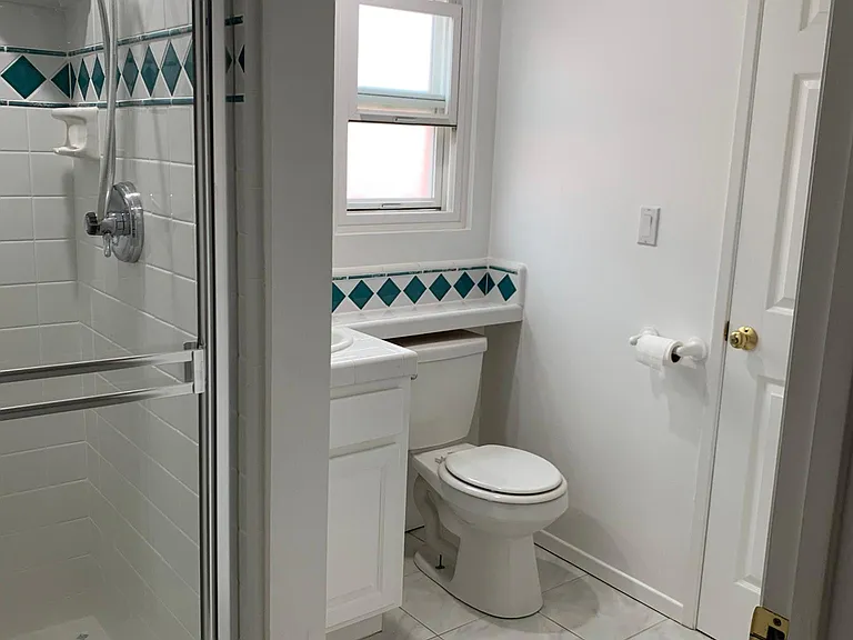741 W Sycamore Ave — Photo 6
