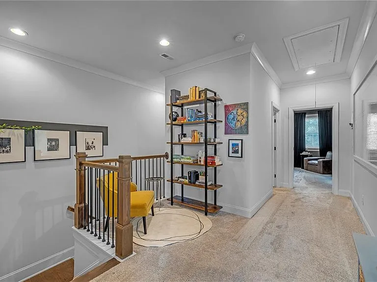 720 Avondale Hills Dr — Photo 19