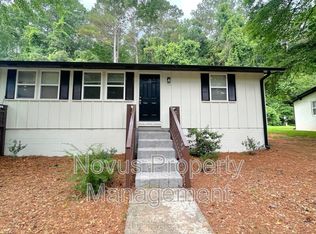 50 Gees Ln #B, Carrollton, GA 30117