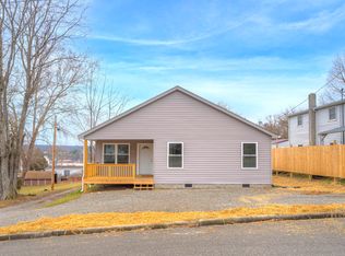 519 Jackson Ave, Pulaski, VA 24301