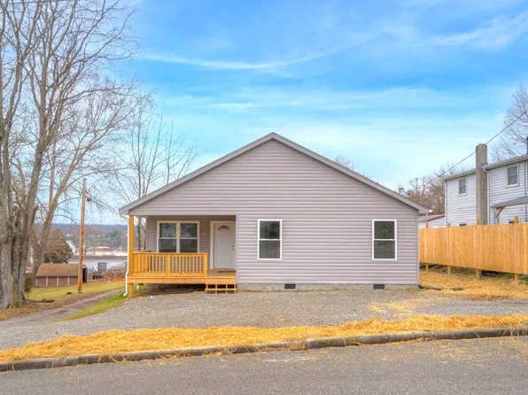 519 Jackson Ave, Pulaski, VA 24301