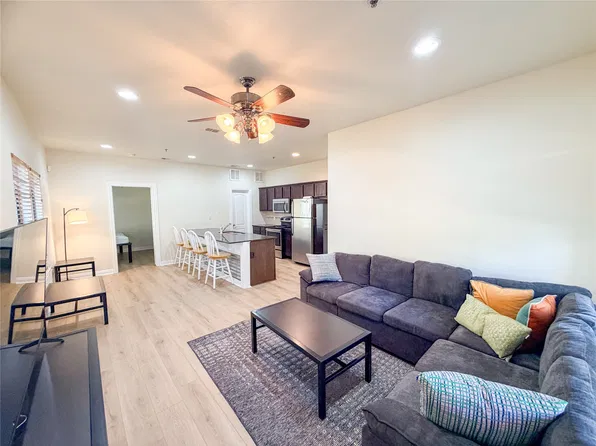 2410 S 2nd St APT 1373, Waco, TX 76706