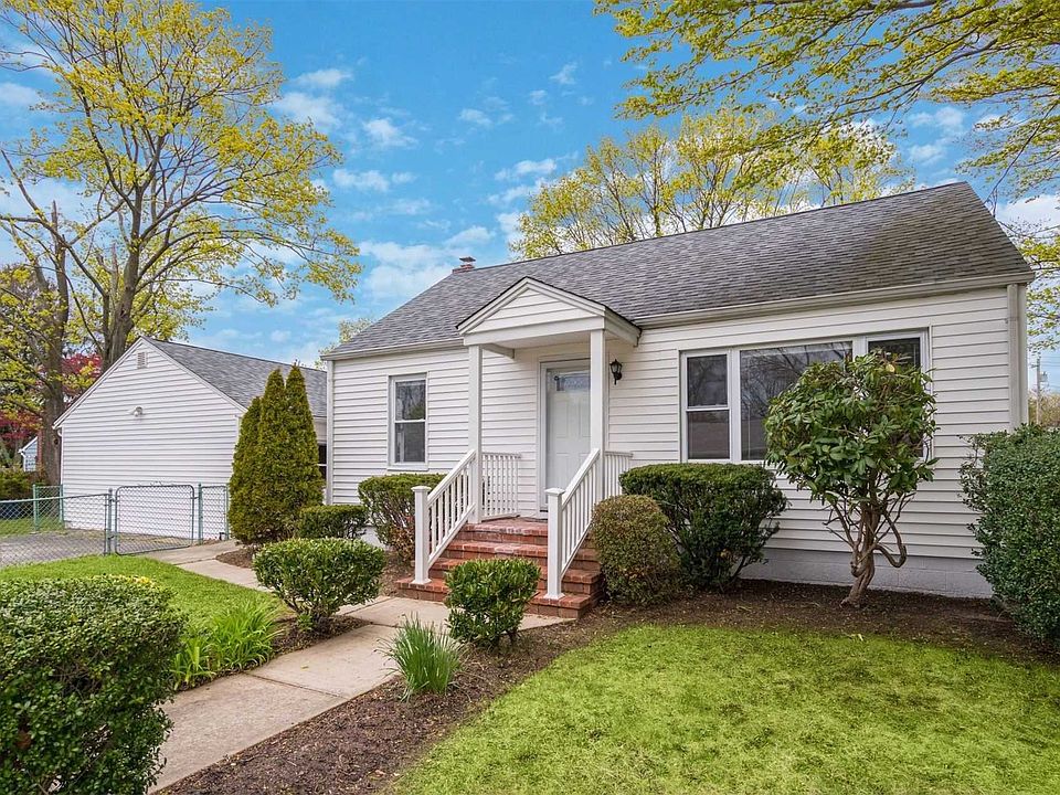 1st image of 25 Louis Ave