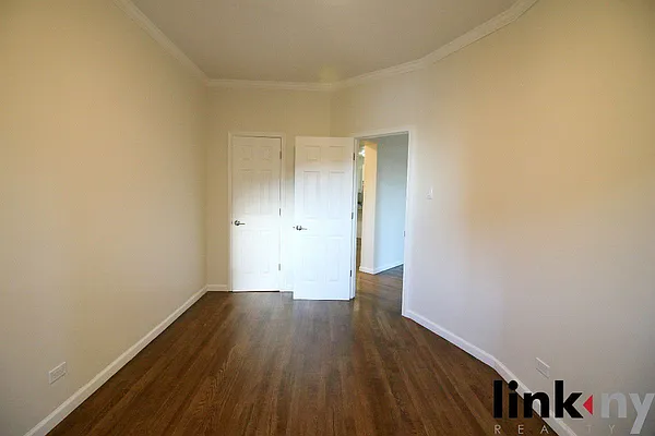 Rented by Link NY Realty | media 31