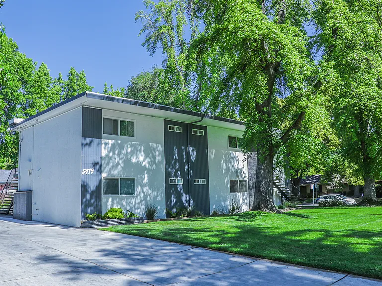 Carlson Drive Apartments — Photo 11