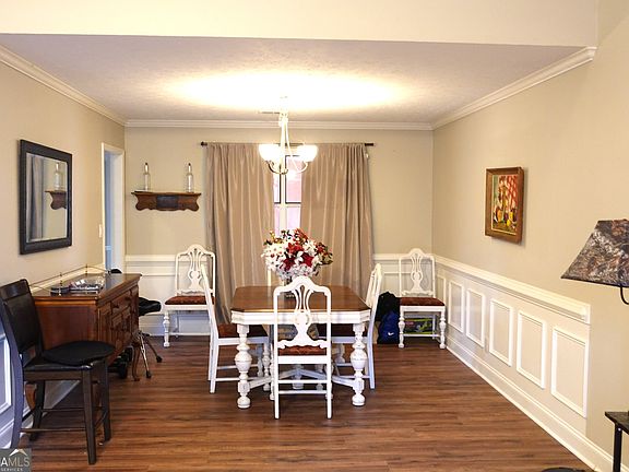 5th image of 223 Lacey Ln
