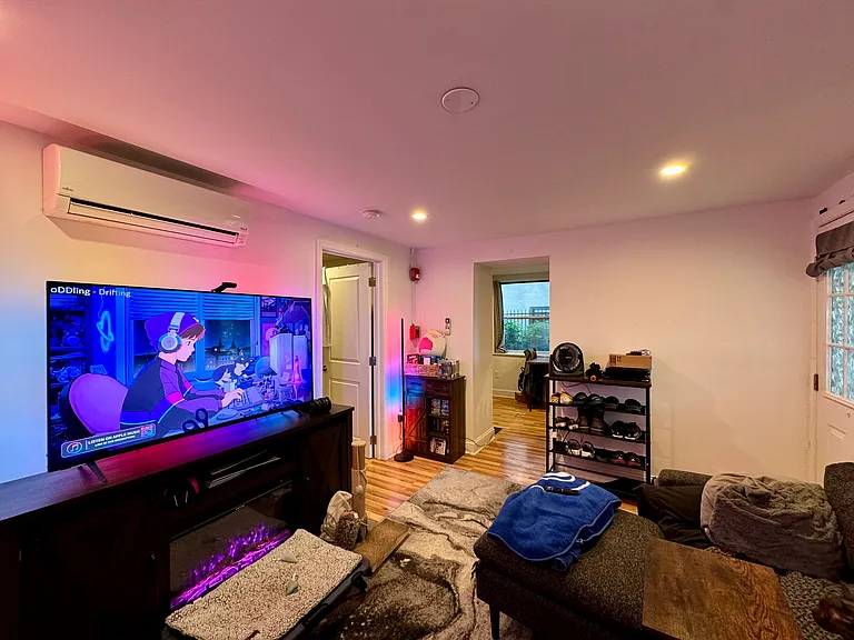 6374 Germantown Ave #6 — Photo 3