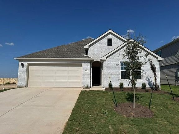 2nd image of 500 Quail Convey Dr
