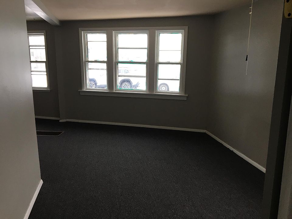 1st image of 85 Grote St APT 1