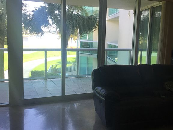 5th image of 3370 NE 190th St APT 201