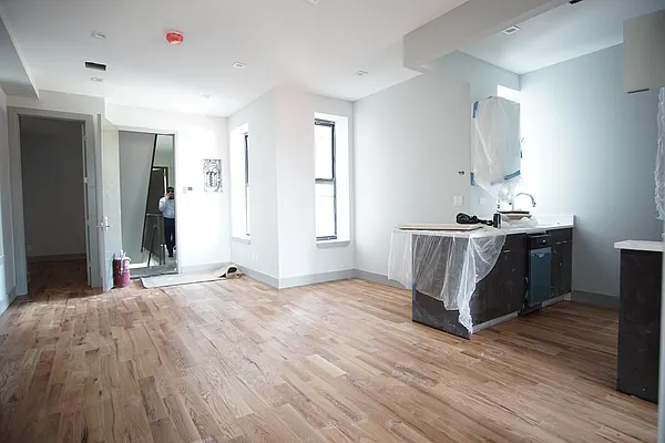 Rented by Lofts and Flats LLC | media 64