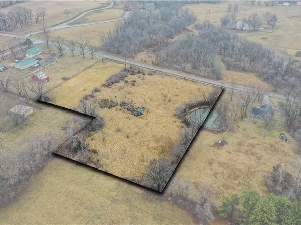 21421 Jesse James Farm Rd, Kearney, MO 64060