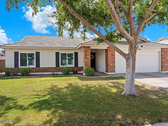 3rd image of 2843 E OAKLAND Court
