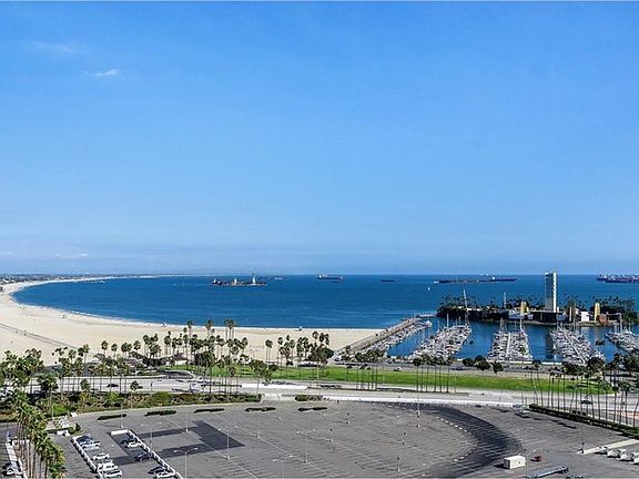 5th image of 488 E Ocean Blvd Unit 1716