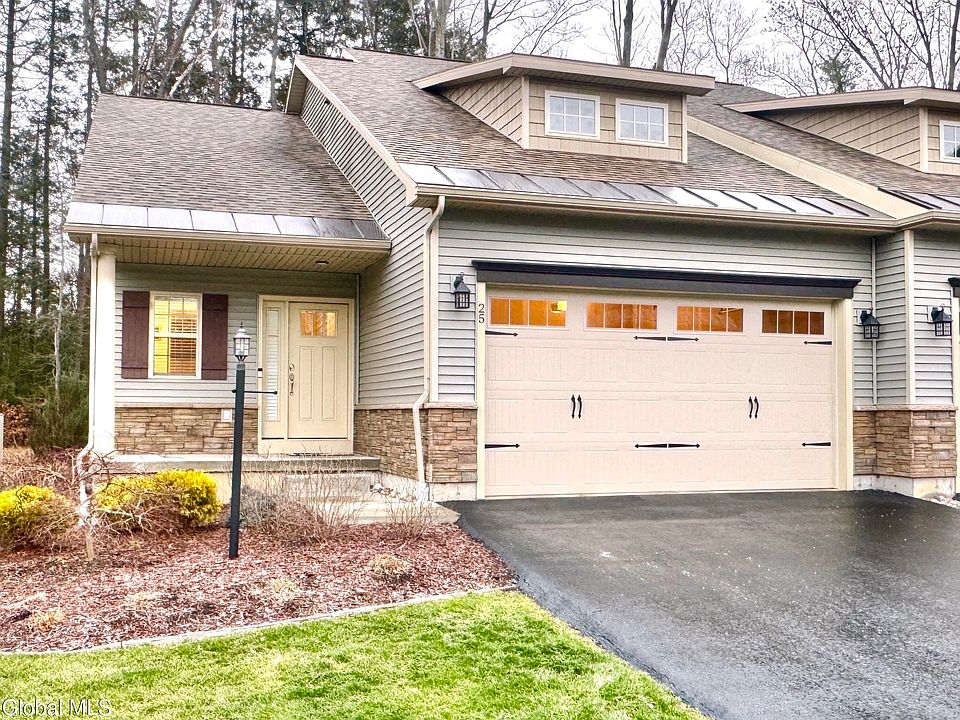 1st image of 25 Canterbury Lane