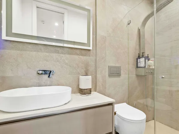 43 Halsey Street image 3 of 14