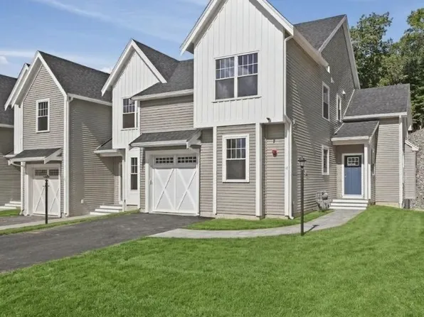 11 Caspian Cir #11, Woburn, MA 01801
