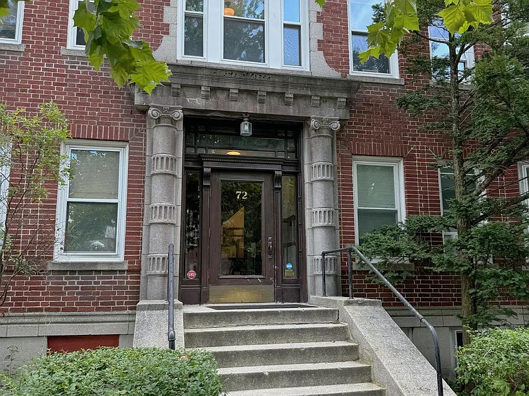 72 Kirkland St #27 — Photo 10