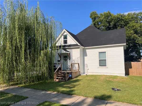 922 S 22nd St, Fort Smith, AR 72901