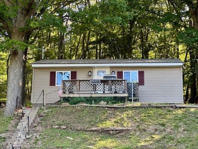 44 Moores Ln, New Cumberland, WV, 26047