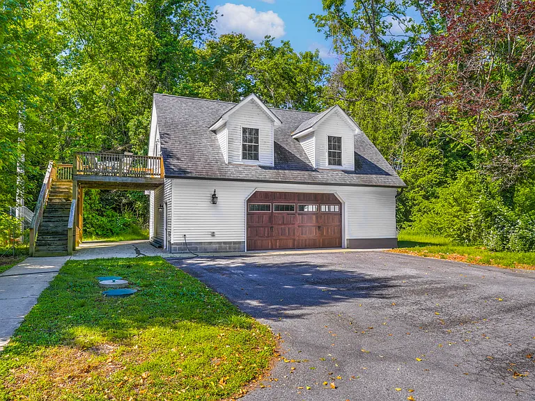23630 Town Creek Dr — Photo 2