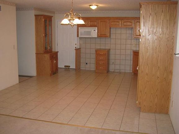 5th image of 1540 W Crestwood Cir
