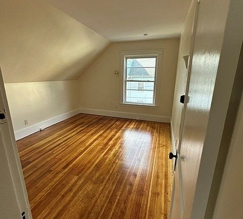 3rd image of 74 Leach St APT 3