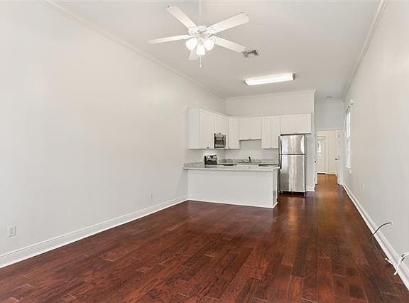 4th image of 5249 Magazine St