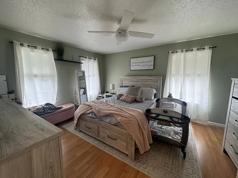 6 Old Pond Ct — Photo 16
