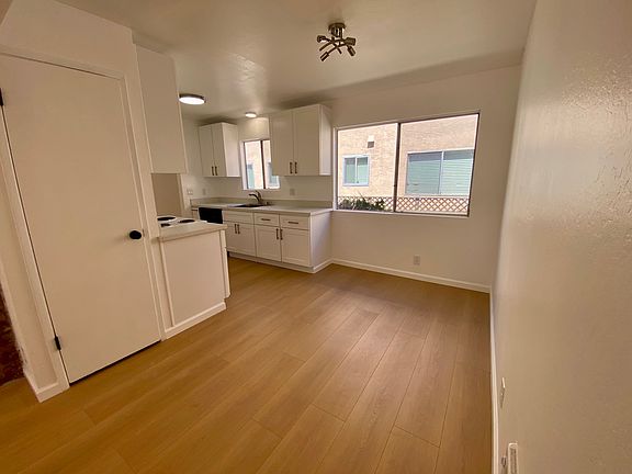 Dining area. suited for a large or small dining table