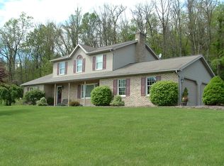 11 Ridge Rd, New Bloomfield, PA 17068