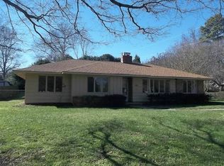 810 Cooper Dr, Charlotte, NC 28210