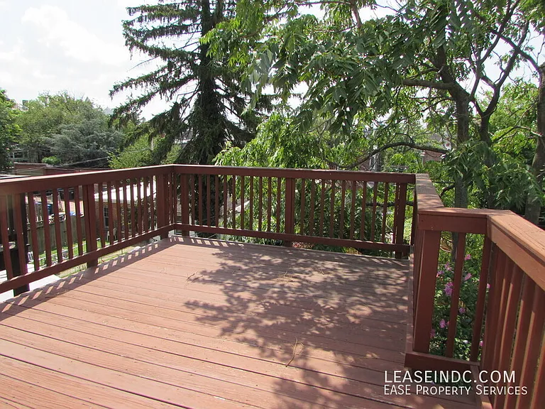 128 Adams St NW — Photo 26