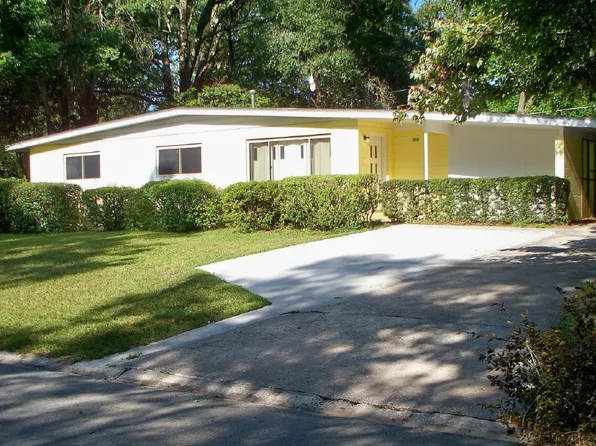 518 NW 34th Dr, Gainesville, FL 32607