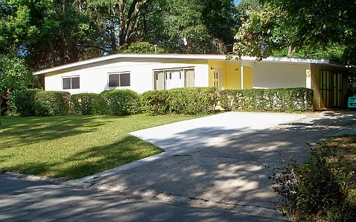 518 NW 34th Dr Photo 1