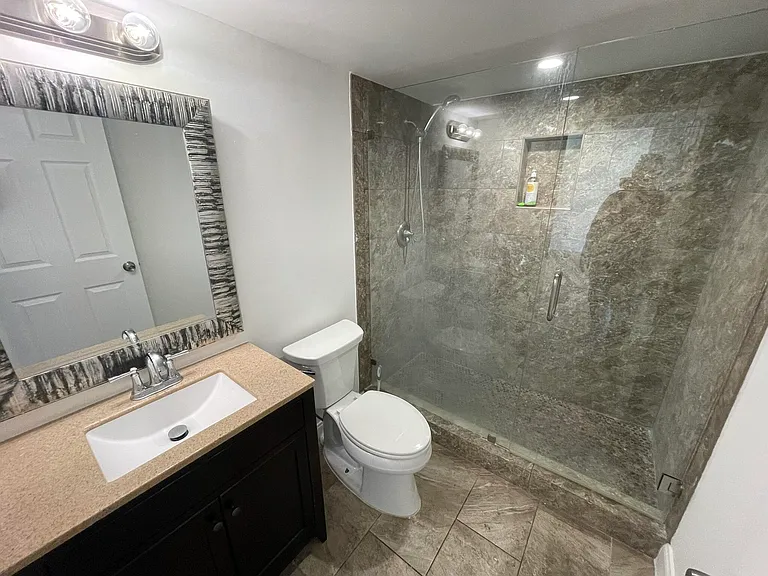 5200 N Flagler Dr #2004 — Photo 17