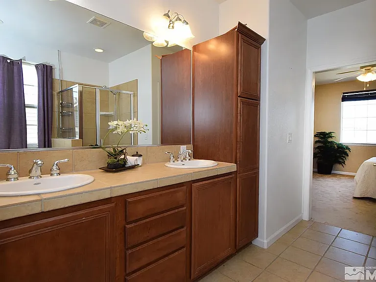 6889 Centaurus Dr — Photo 7